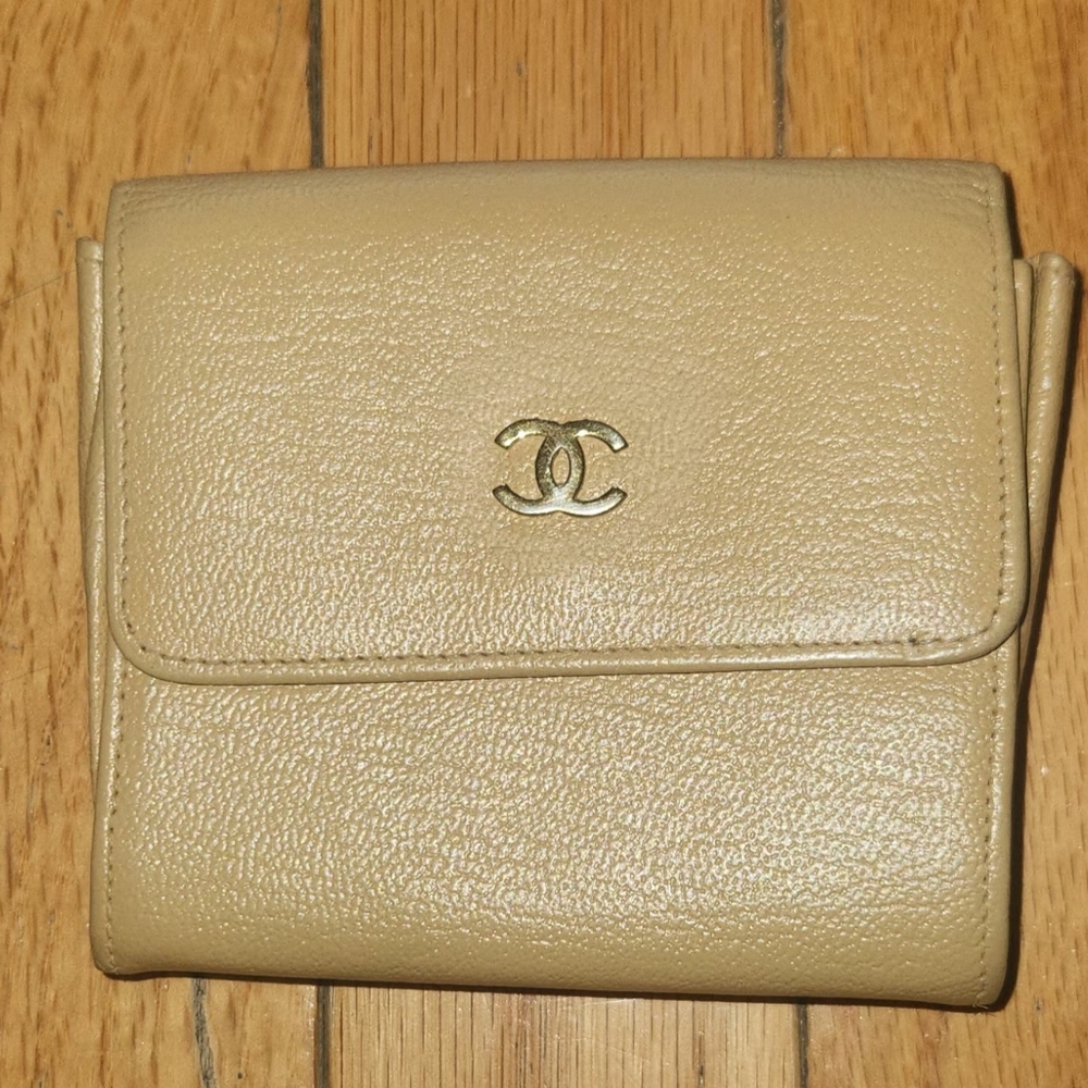 Authentic Vintage Tan Lampskin Chanel Coin and Card Wallet